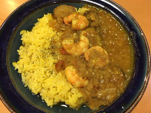 クミンやサフランをきかせた辛くないカレー